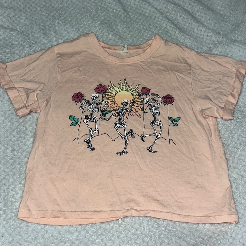 Boho skeleton cropped tee